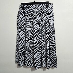 Donna Karan Zebra Print Pleated Midi Skirt. Size XS.